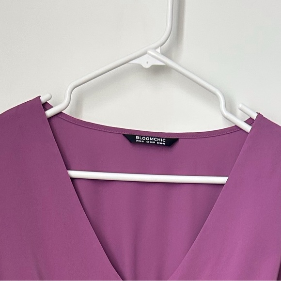 BloomChic Buttoned Tie-Front Midi Dress in Pink - Picture 8 of 8